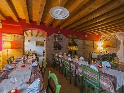 Casa Romantica La Parenzana Buje Bed & Breakfast