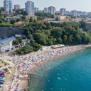 Skoljka , Rijeka Kroatien