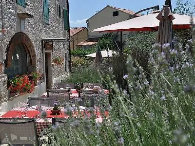 Casa Romantica La Parenzana Buje Nocleg ze śniadaniem